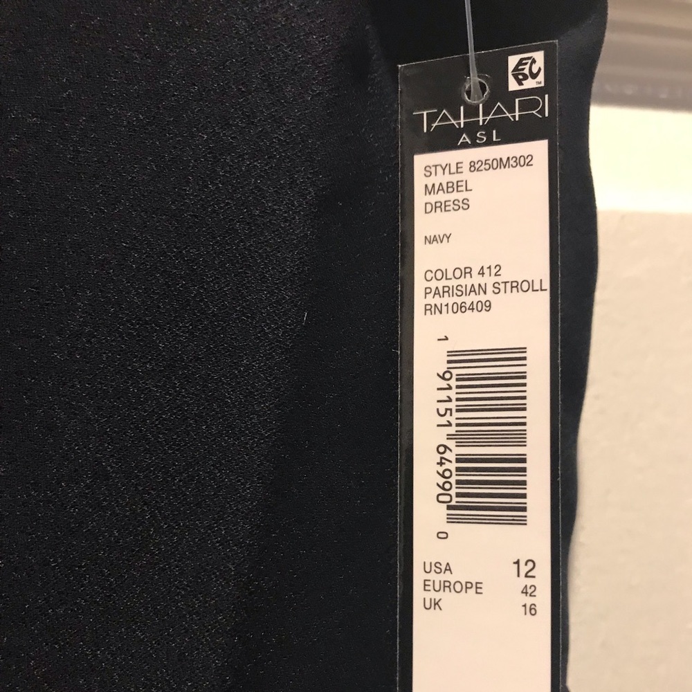 Brand new with tags Tahari ASL dress - Picture 4 of 4